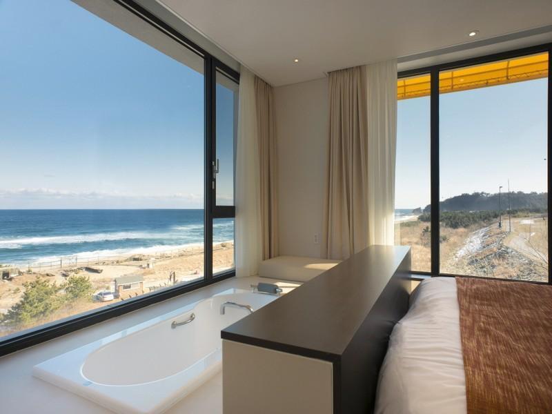 Hotel Maple Beach Gangneung Exterior photo